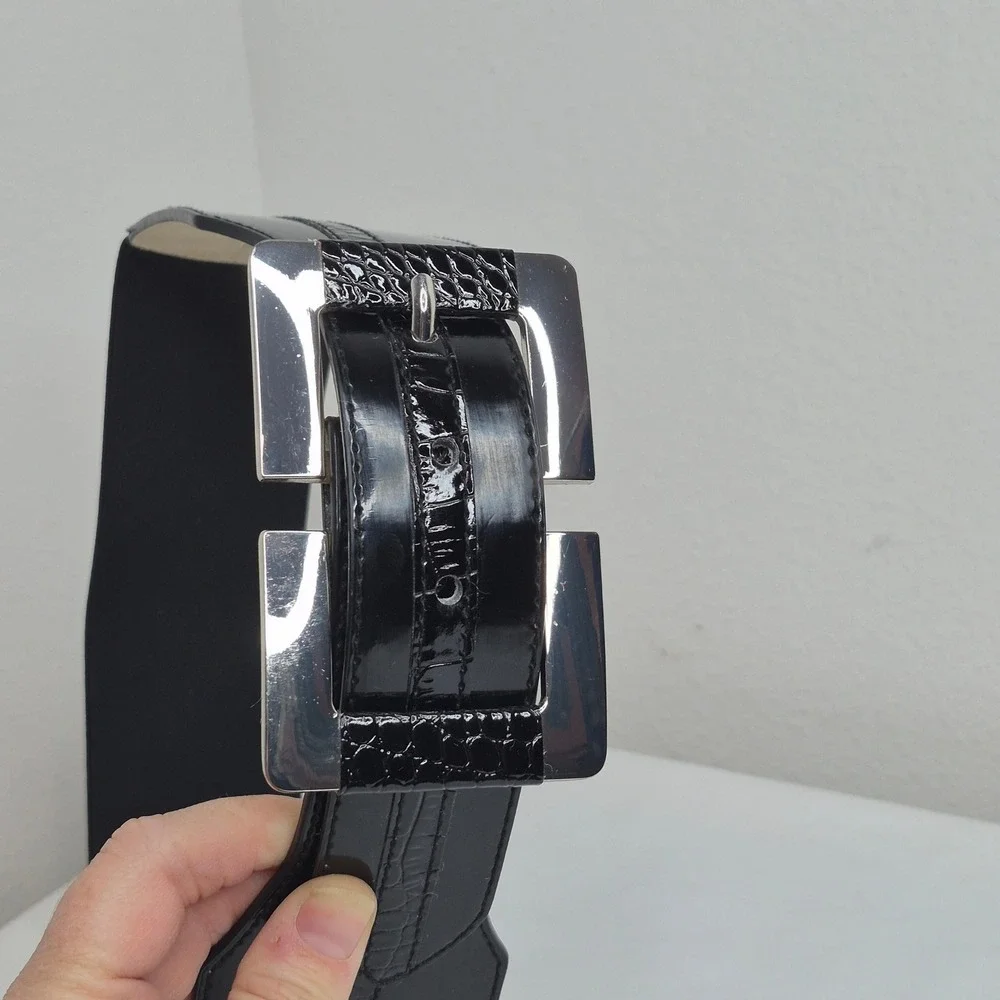 White House Black‎ Market Black Wide Elastic Waist Cincher Belt Silver Buckle M
